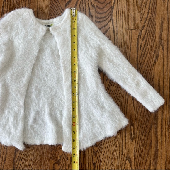 Size 5T Girls White Faux Fur Cardigan Wrap Coat - Picture 5 of 7